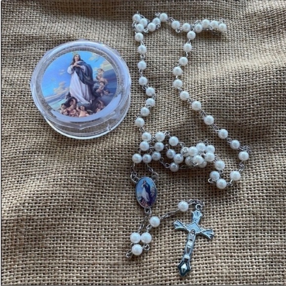 Guardian Angel Mary White Pearl rosary with case catholic Import New with Case - Picture 4 of 5